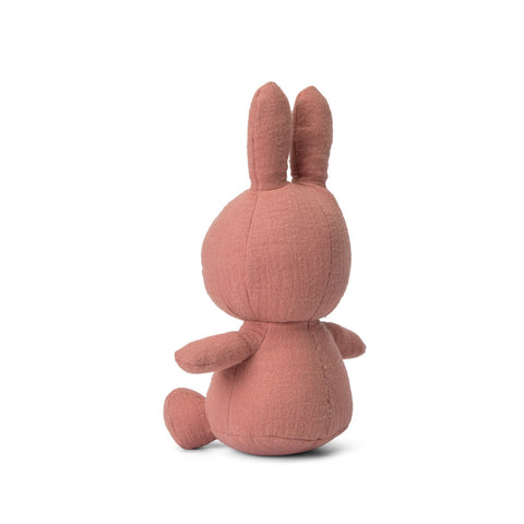 Miffy sitting muselină roz, 33 cm