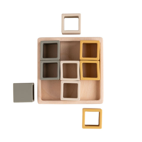 Puzzle din lemn în formă de pătrat și forme din silicon pentru bebeluși